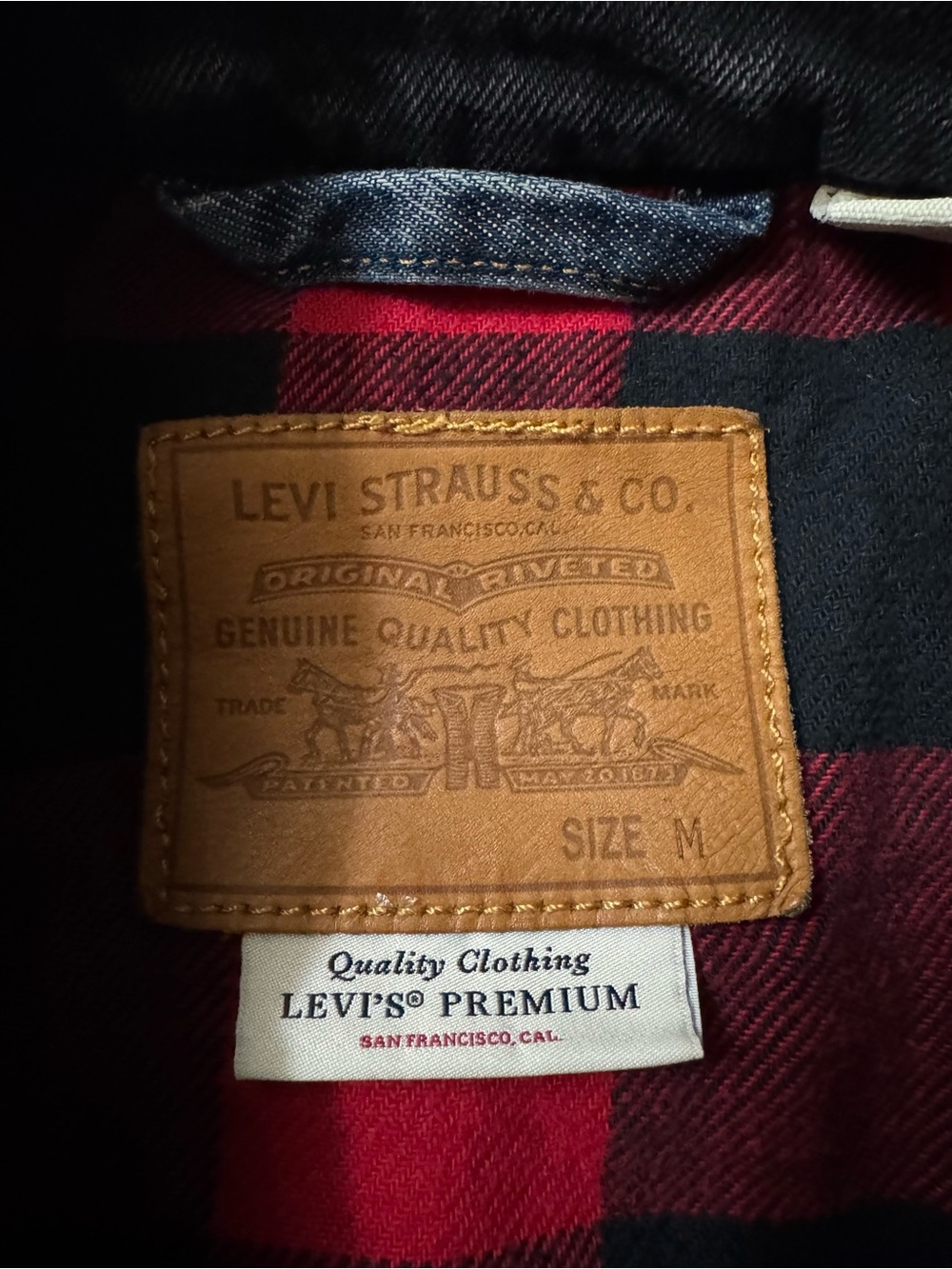 Levi's Blue Denim Jacket with Red and Black Buffalo Plaid Sleeves - Picture 3 of 7